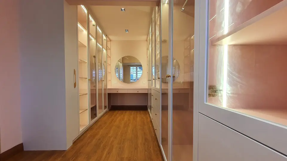 Terrace-link-house-design-Walk-in-wardrobe